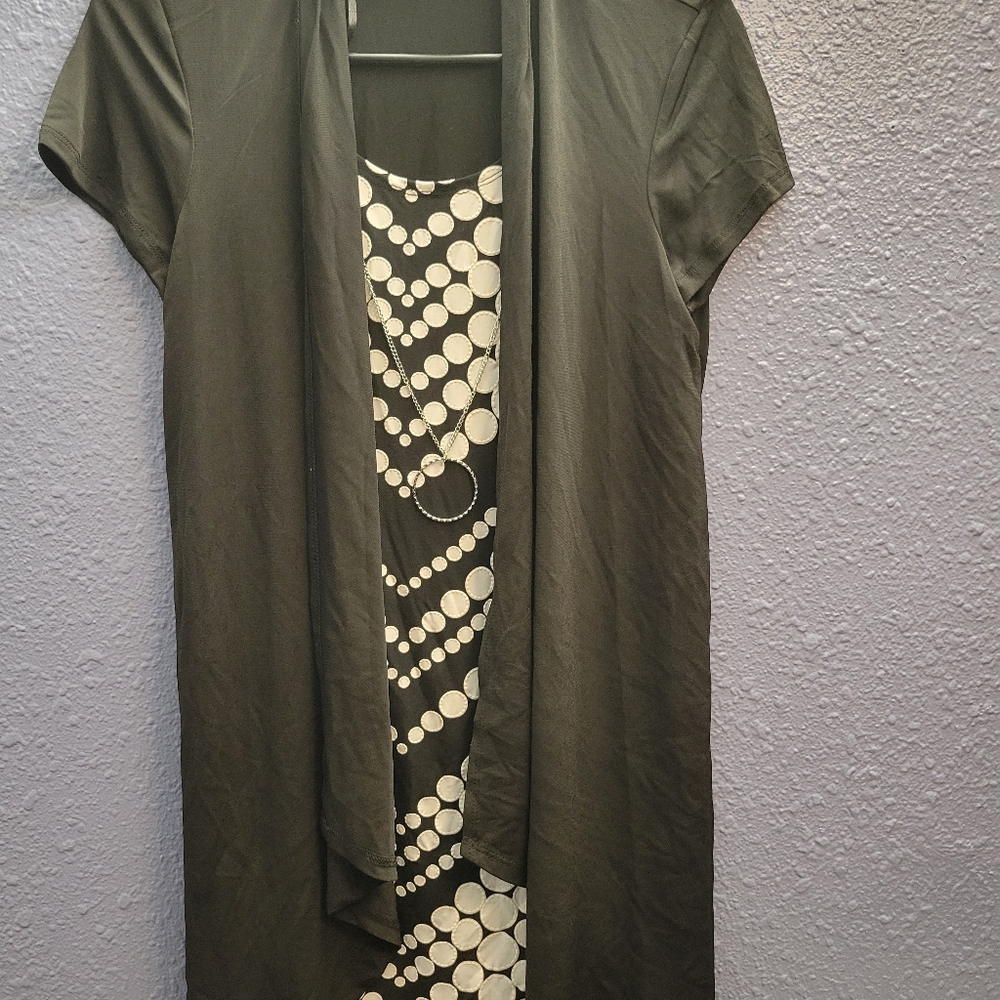 Dress - Picture 2 of 2